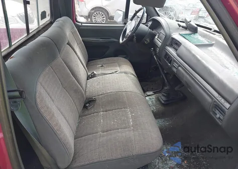 1992 Ford F150 z USA, uszkodzony, nr VIN 1FTEF14Y1NKB06995